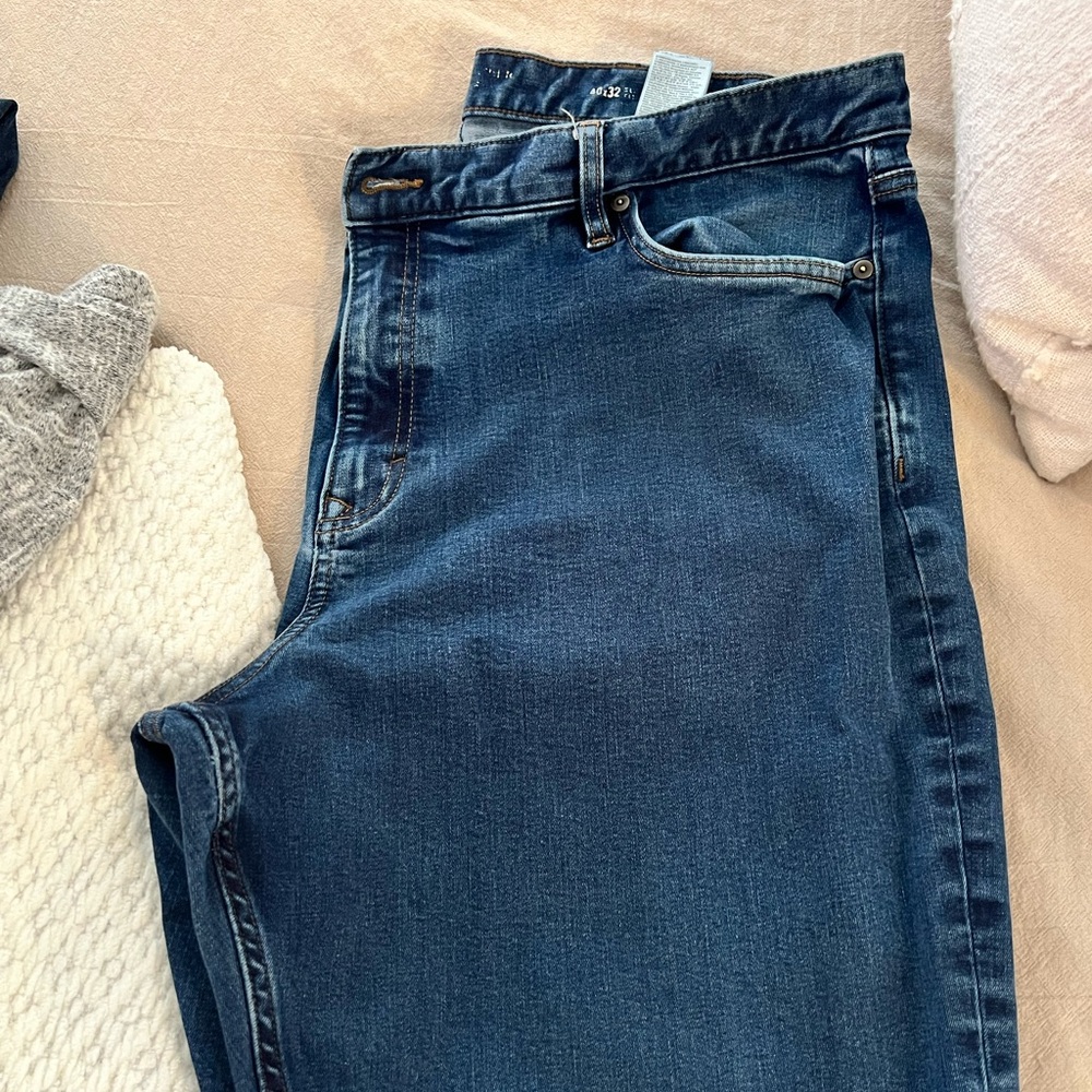 Men’s Banana Republic Traveler Jeans Size 40 x 32